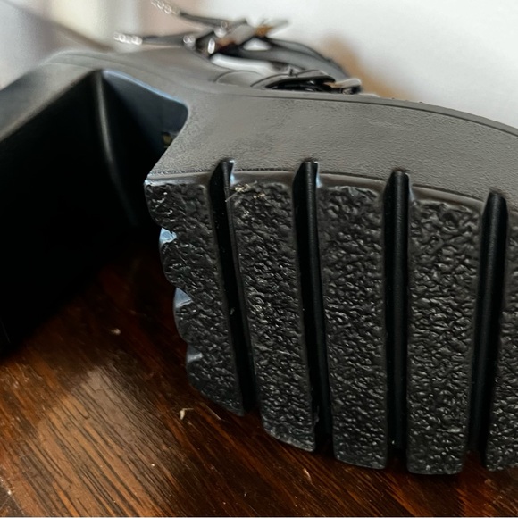 GDGYDH Black High Heel Platform Boots for Women with Chain & Chunky Heels - Picture 5 of 11